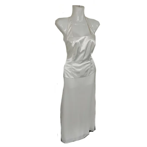 Cream halter-back gown - Picture 4 of 7